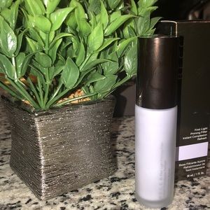 BECCA COSMETICS FIRST LIGHT PRIMER! Make An Offer